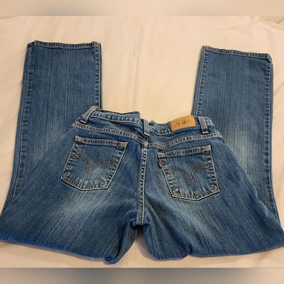 Levi's 550 Relaxed Boot Cut Size 6 Short - Picture 4 of 9